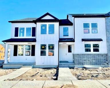 Main picture of Mountain Ridge Townhomes