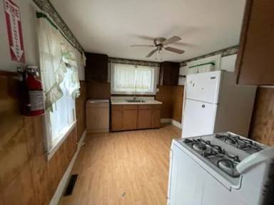 Main picture of 21 Franklin St