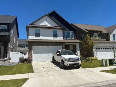 Main picture of 3744 N 1200 N