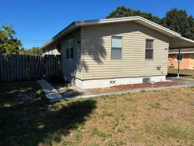 Main picture of 4323 E Drake Blvd