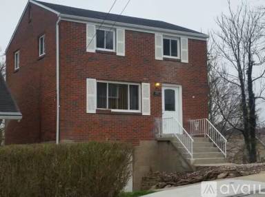Main picture of 251 Sebring Ave