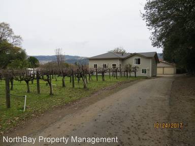 Main picture of 590 S Cloverdale Blvd