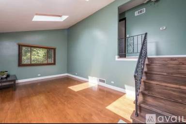 Main picture of 327 N Garfield Ave