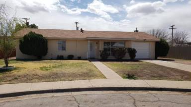 Main picture of 1002 W Buena Vista St
