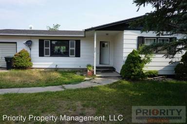 Main picture of 718 W 9th St