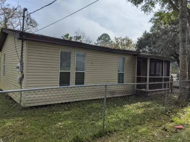 Main picture of 2700 Usina St