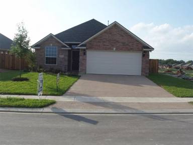 Main picture of 903 Crystal Dove Ave