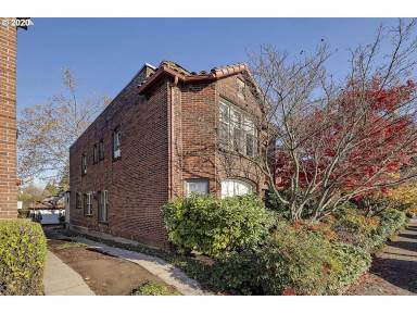 Main picture of 2931 SE Hawthorne Blvd