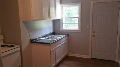 Main picture of 1029B McKee Rd