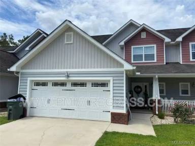 Main picture of 225 Charleston Dr