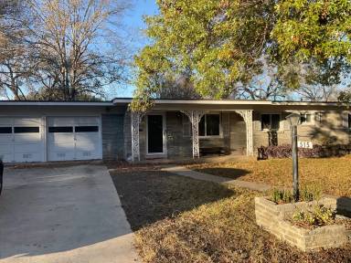 Main picture of 515 Cave Ln