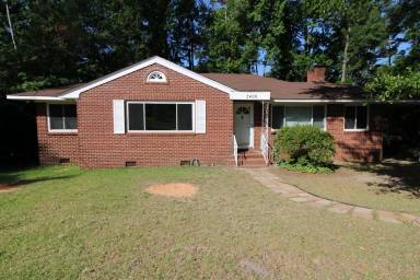 Main picture of 2404 Mohican Rd