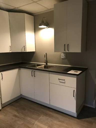 Main picture of 10 W Park St