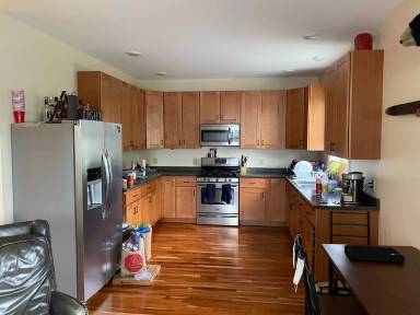 Main picture of 92 Hyde St