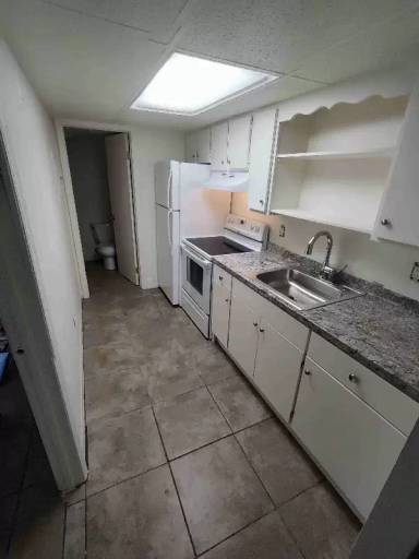 Main picture of 34 Railroad St