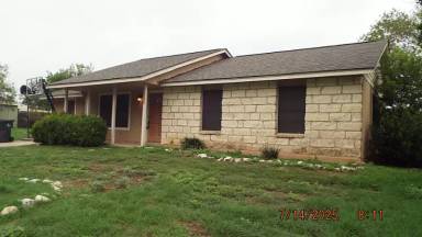 Main picture of 126 Hillcrest Dr