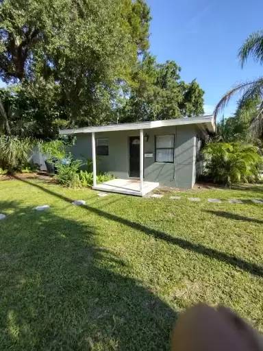 Main picture of 260 18th Ave S