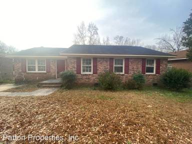 Main picture of 1012 Slash Pine Ln