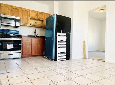 Main picture of 333 Shepherd Ave