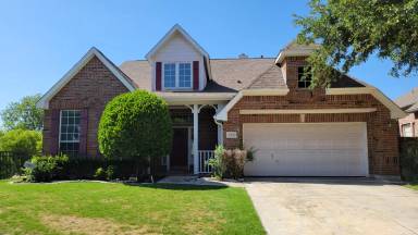 Main picture of 2400 Spillway Cir