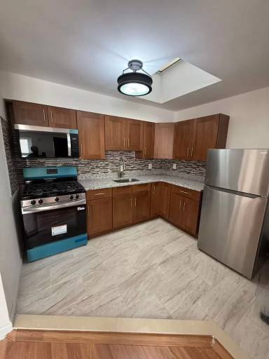 Main picture of 6720 Rising Sun Ave