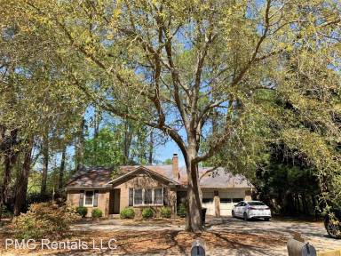 Main picture of 107 Oakleaf Dr