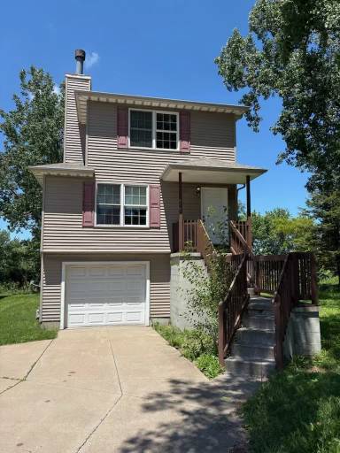 Main picture of 4143 Pine Ave