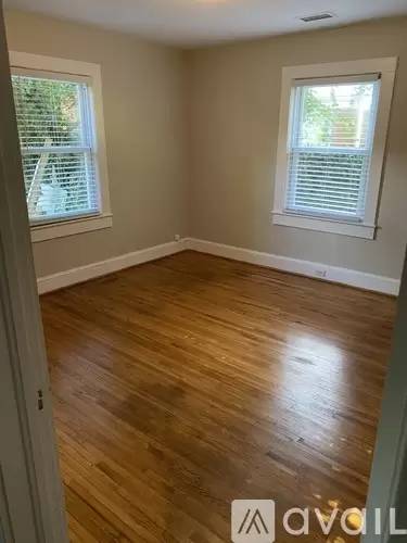 Main picture of 3001 Collier Dr