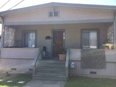 Main picture of 215 Blackburn St