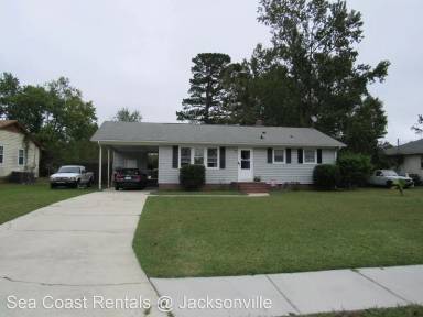 Main picture of 104 Cardinal Rd