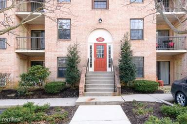 Main picture of 321 Washington Pl