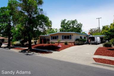 Main picture of 1079 Grape Ave