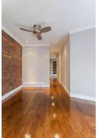 Main picture of 126 W Saint Amsterdam Ave