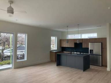 Main picture of 2206 Arroyo Ave