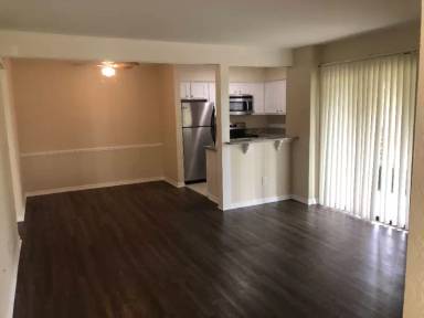 Main picture of 3008 Antique Oaks Cir