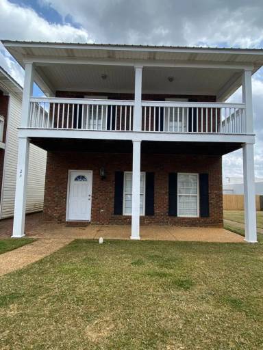 Main picture of 10 Brook Meadows Cir