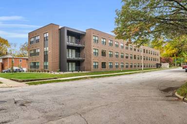 Main picture of 707 Springfield Ave