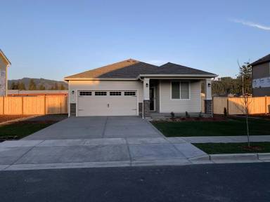 Main picture of 625 Vickie Ln N
