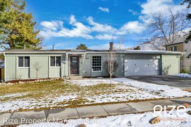 Main picture of 2565 E Woodchuck Way