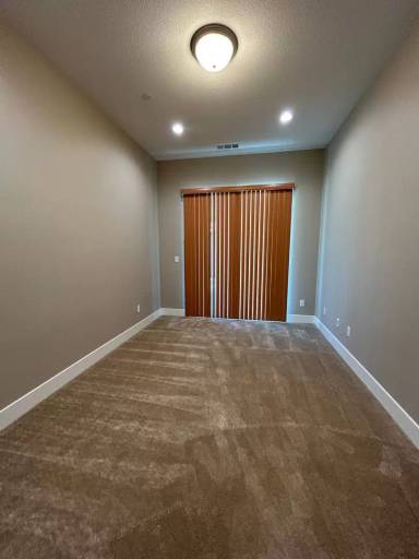 Main picture of 2130 Red Oak Dr