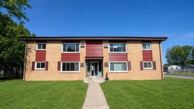 Main picture of 3614 Sternberg Ave