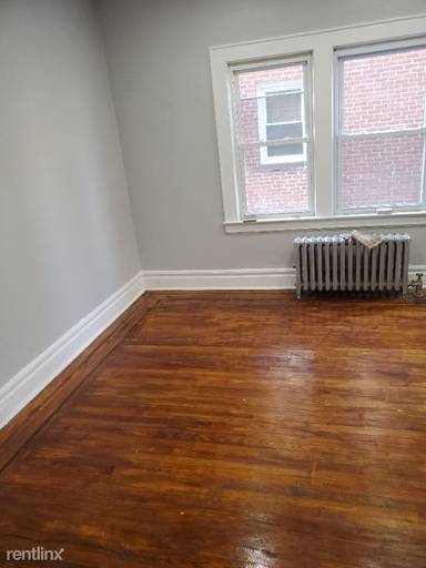 Main picture of 289 N Center St
