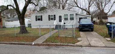 Main picture of 911 W Russell Ct