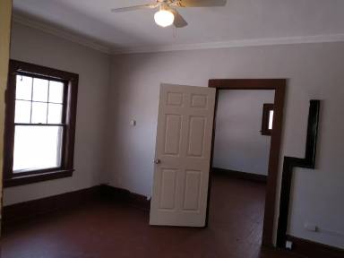 Main picture of 15608 Damon Ave