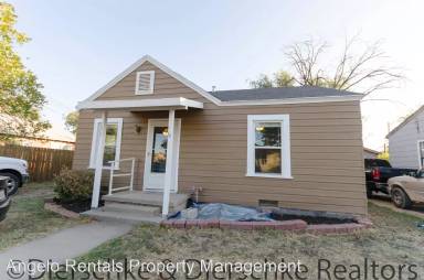 Main picture of 708 N Van Buren St