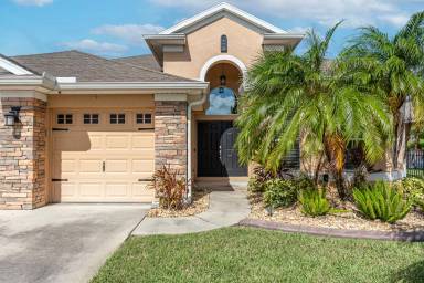 Main picture of 11236 77th St E