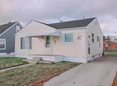 Main picture of 13388 Walnut St