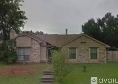 Main picture of 321 Navarro Ln