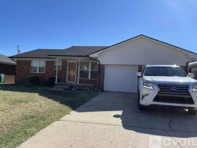 Main picture of 3808 NW 57th St