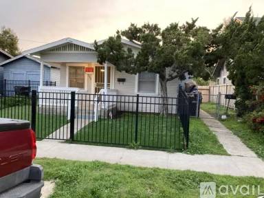 Main picture of 4556 39th St
